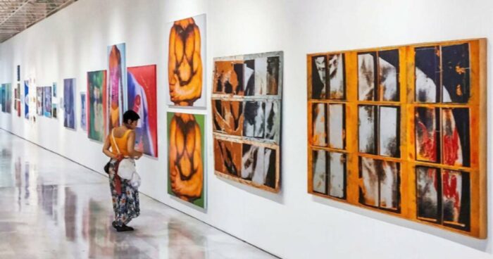 作品を見る参考画像