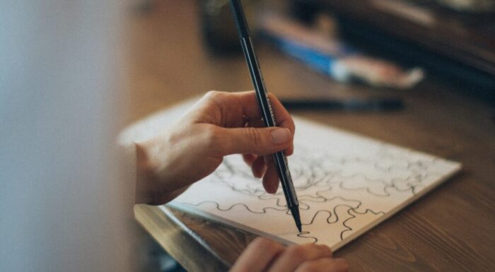 ペンの持ち方参考画像